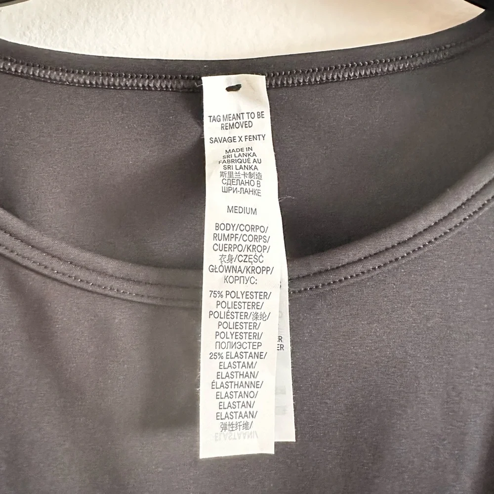 Savage X Fenty Black Cutout Crop Top Brand New - Picture 3 of 4